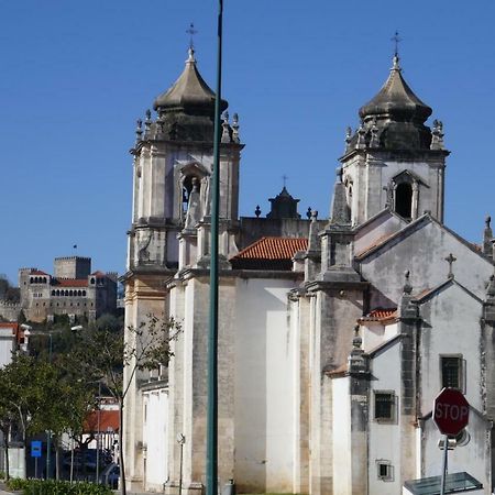Two Churches Apartment Leiria Luaran gambar
